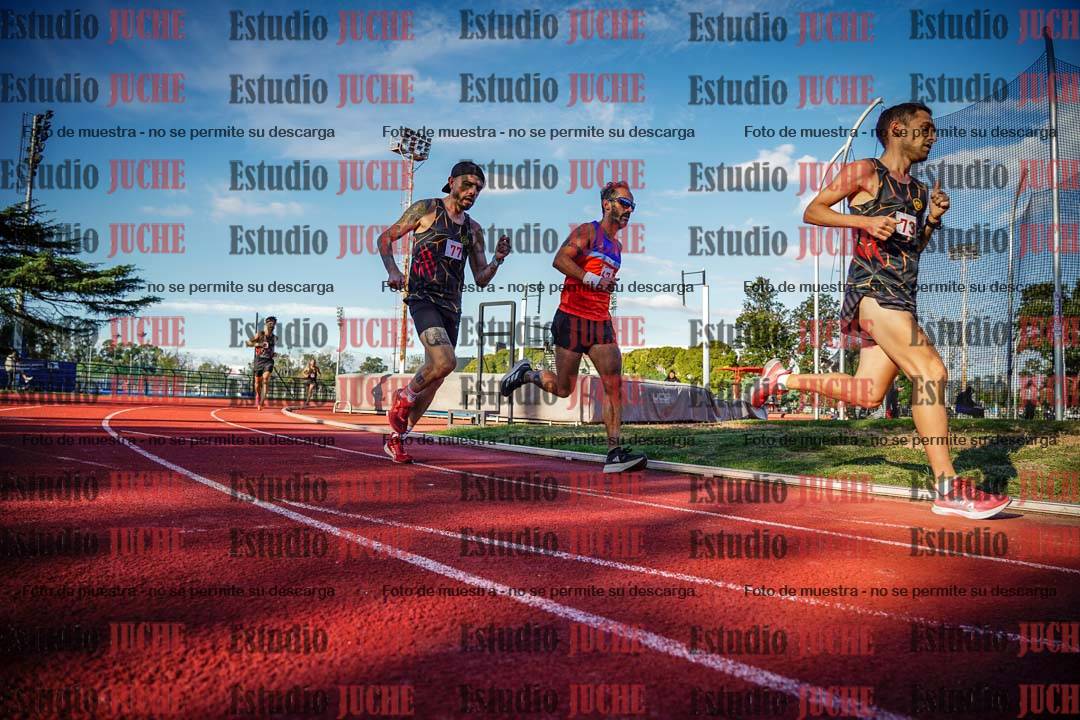 Fotos de los 3000 m llanos de varones