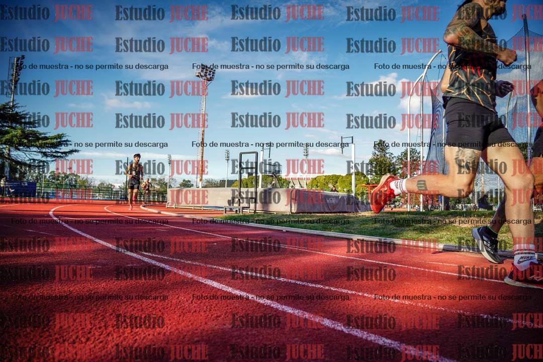 Fotos de los 3000 m llanos de varones