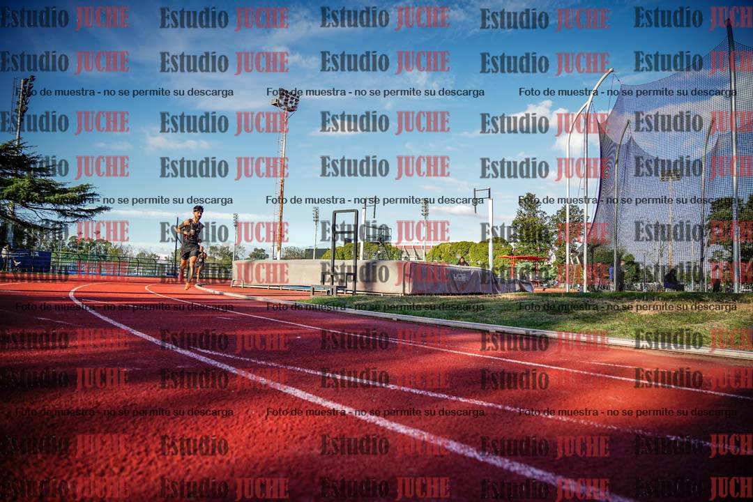Fotos de los 3000 m llanos de varones