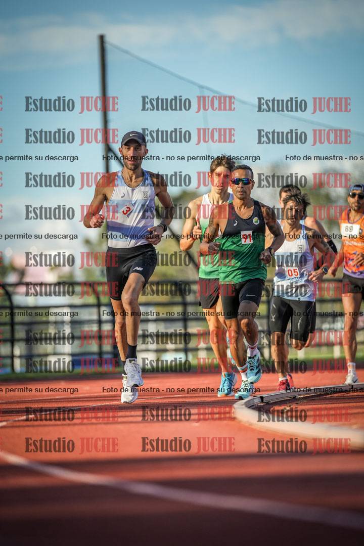 Fotos de los 3000 m llanos de varones