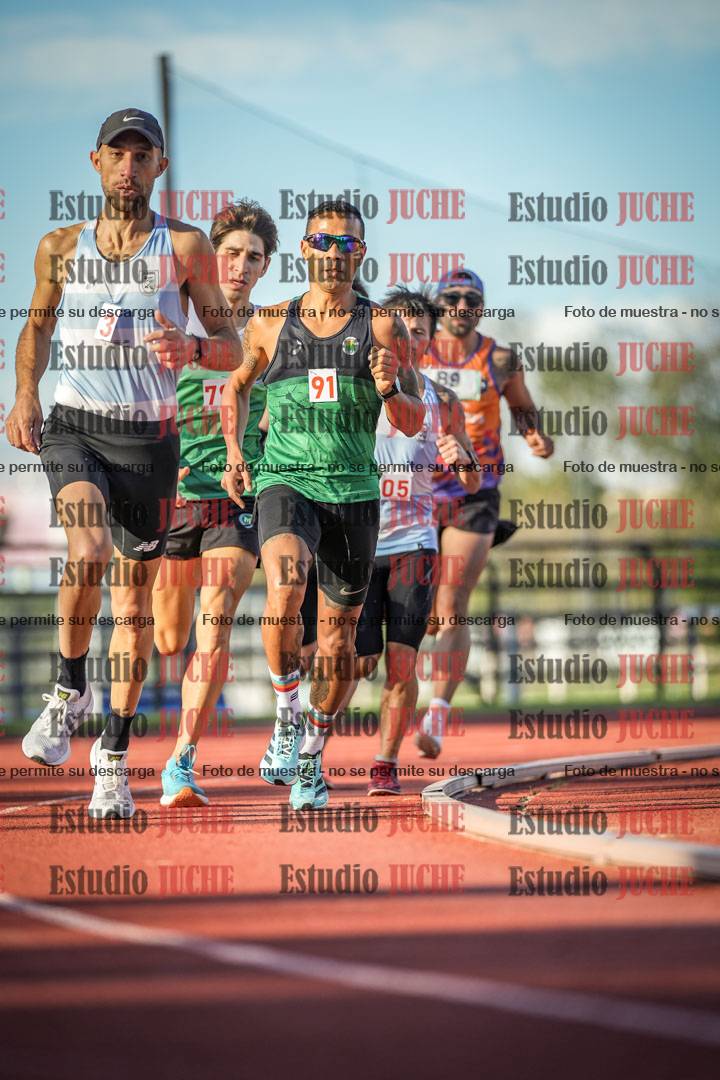 Fotos de los 3000 m llanos de varones