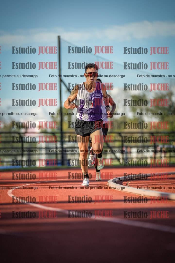 Fotos de los 3000 m llanos de varones