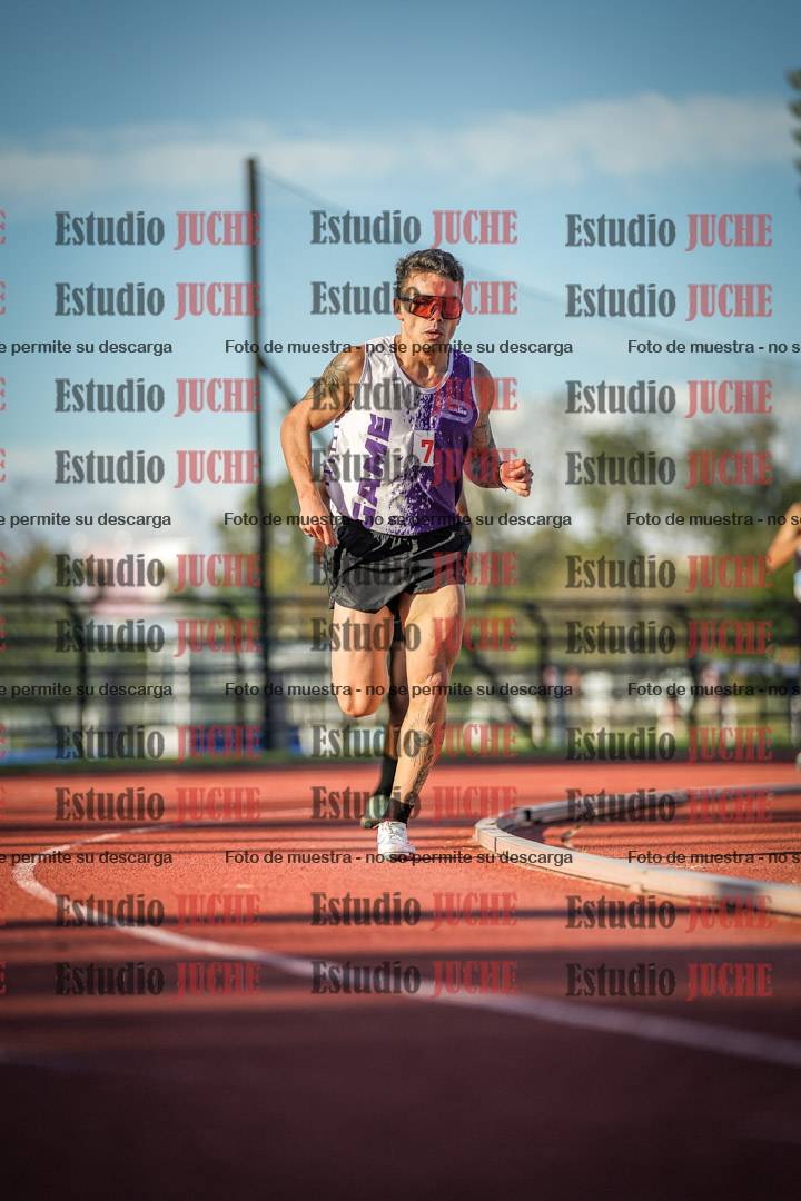 Fotos de los 3000 m llanos de varones