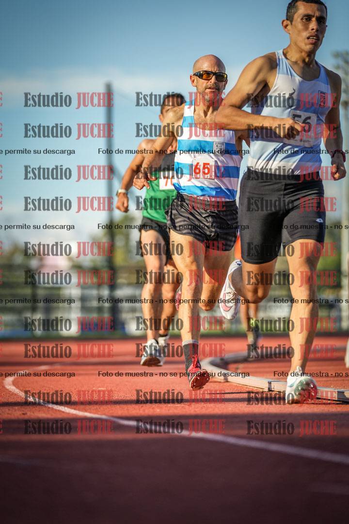 Fotos de los 3000 m llanos de varones