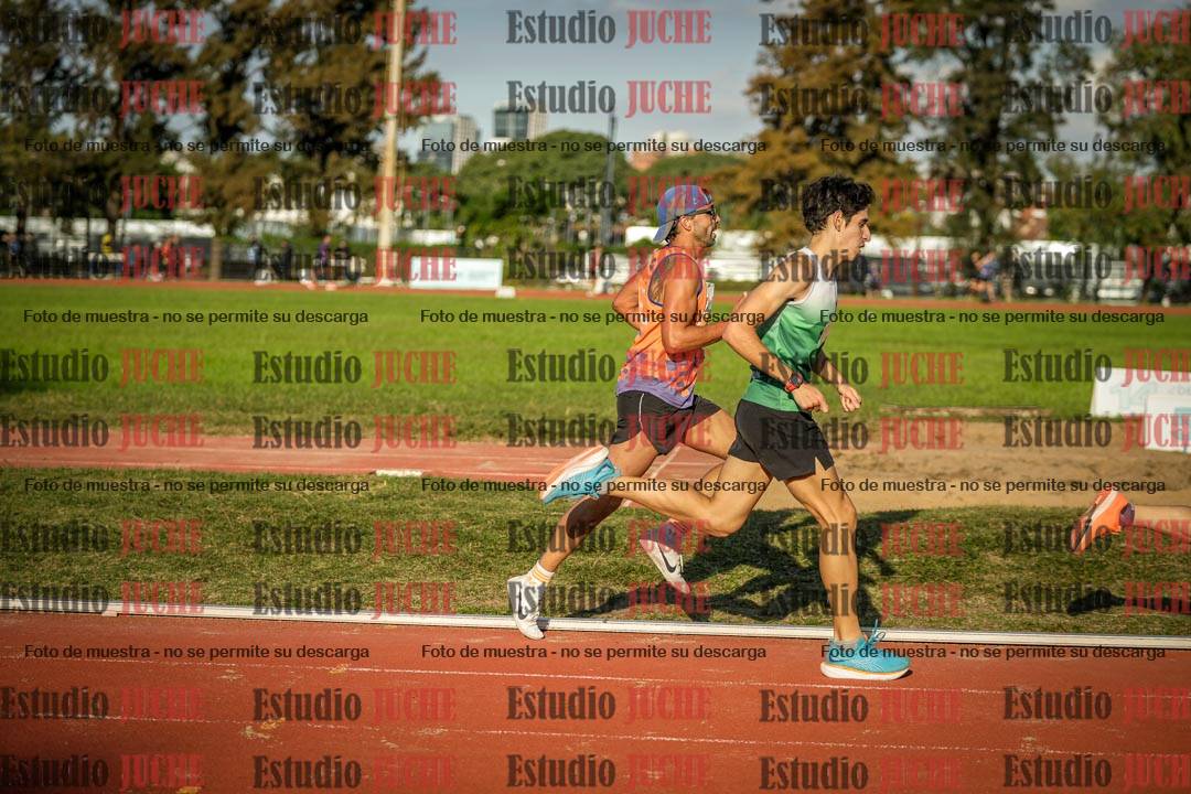 Fotos de los 3000 m llanos de varones