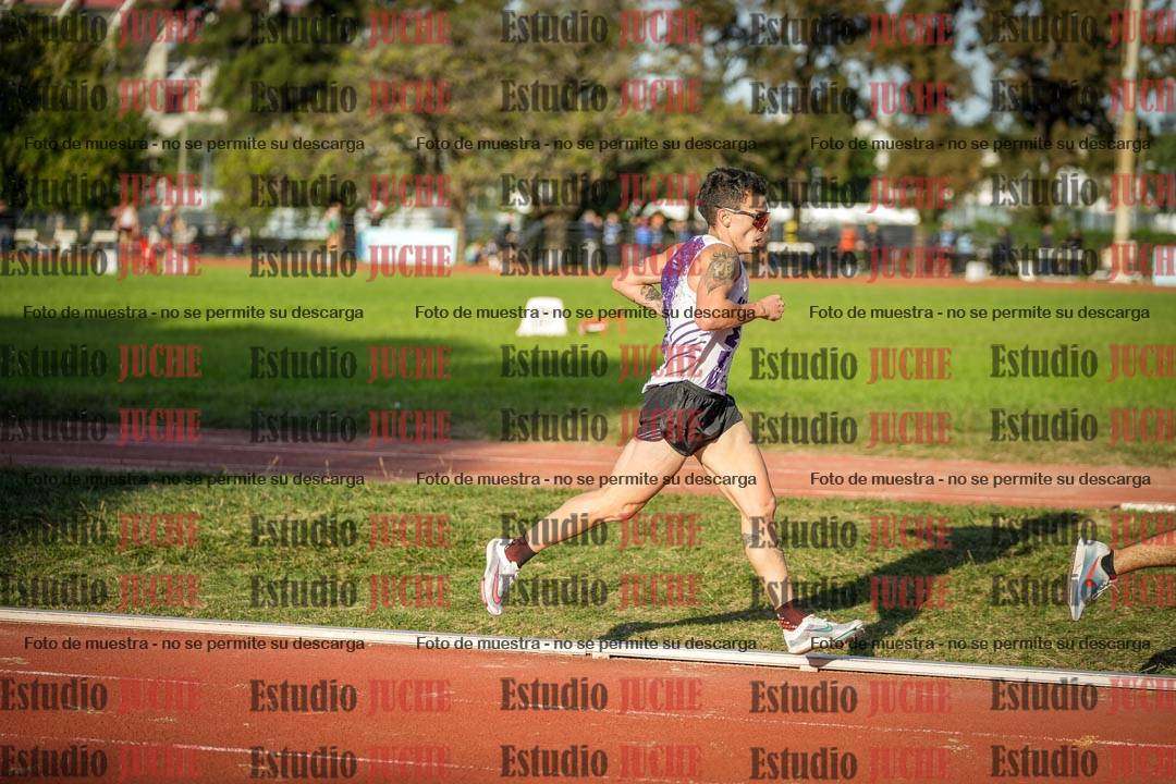 Fotos de los 3000 m llanos de varones
