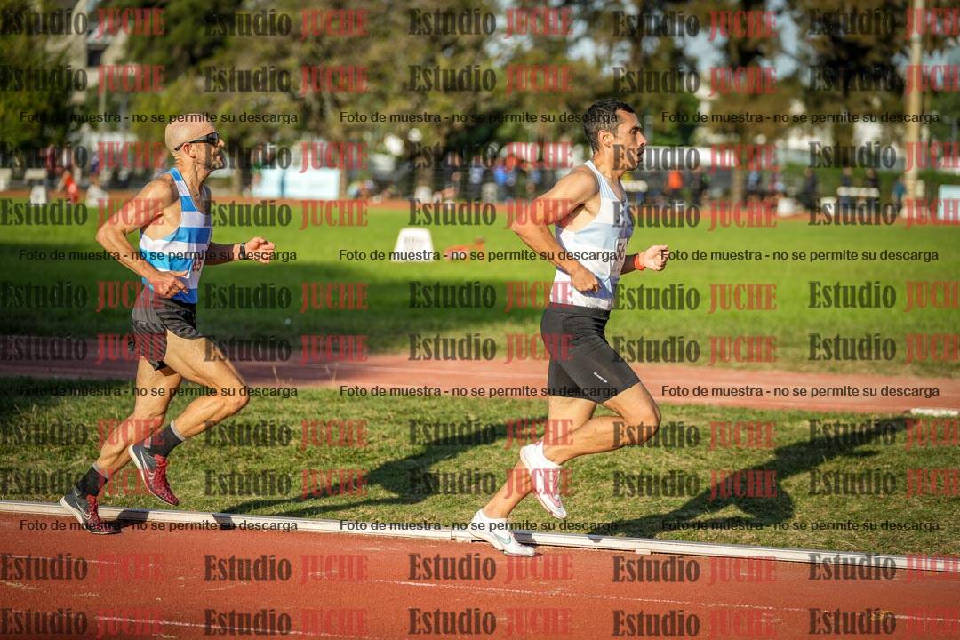 Fotos de los 3000 m llanos de varones