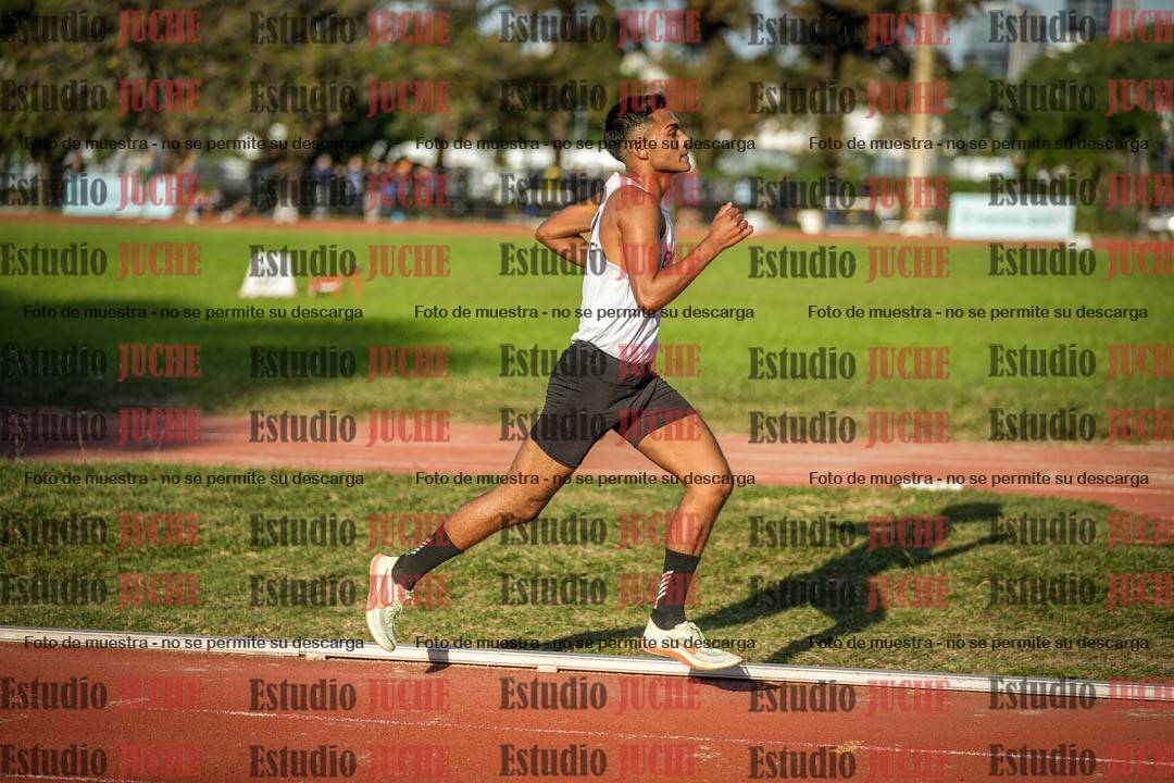 Fotos de los 3000 m llanos de varones