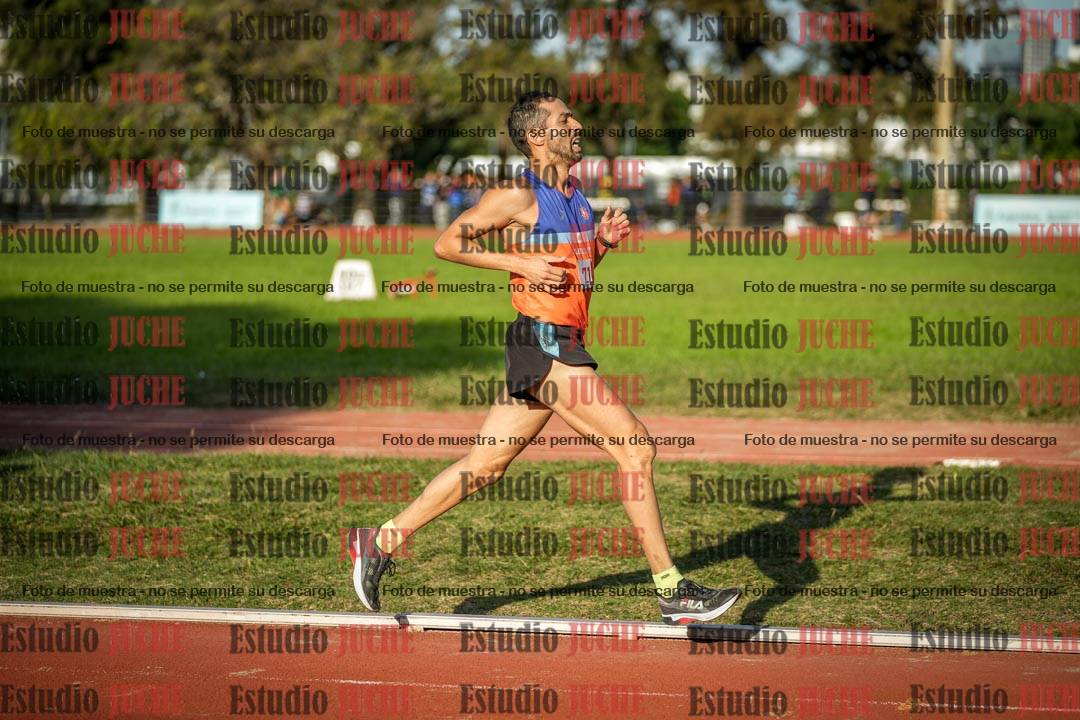 Fotos de los 3000 m llanos de varones