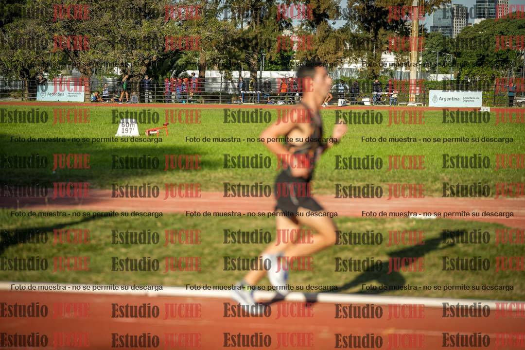 Fotos de los 3000 m llanos de varones