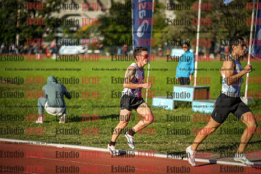 Fotos de los 3000 m llanos de varones