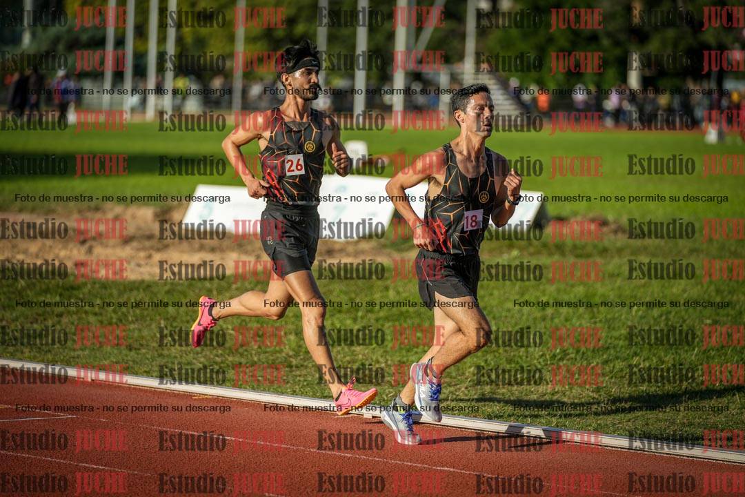 Fotos de los 3000 m llanos de varones
