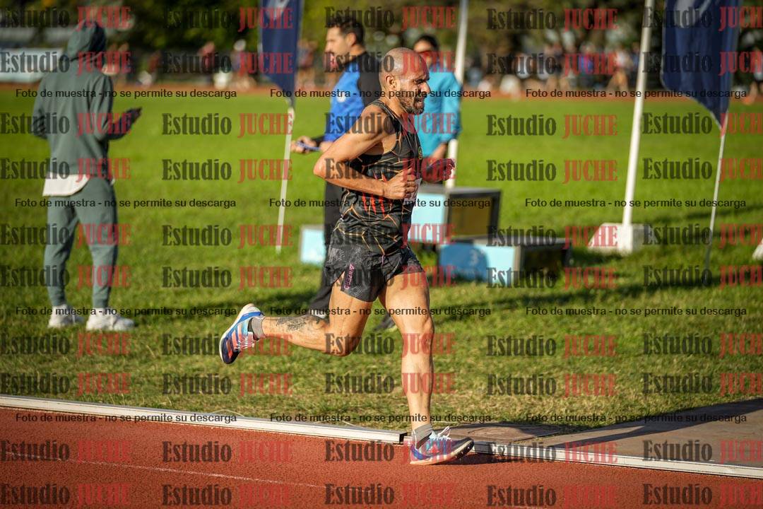 Fotos de los 3000 m llanos de varones