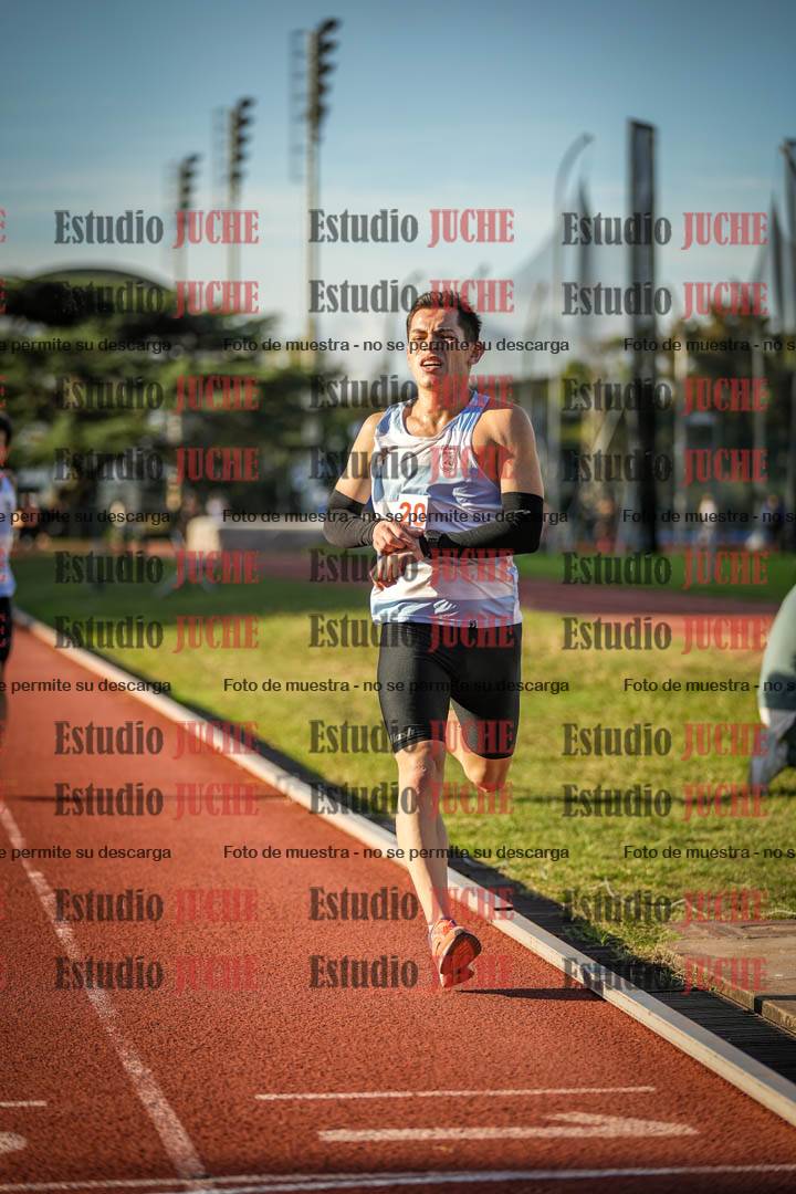 Fotos de los 3000 m llanos de varones