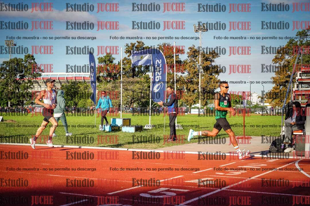 Fotos de los 3000 m llanos de varones