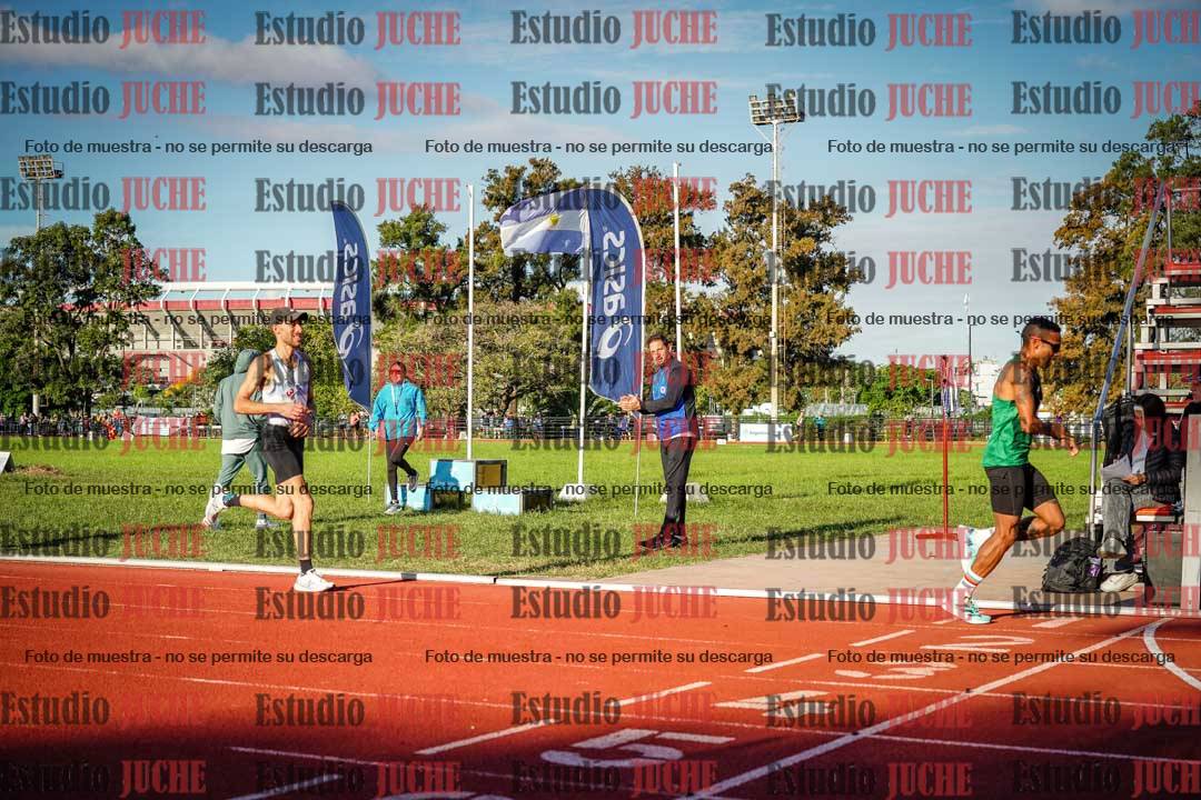 Fotos de los 3000 m llanos de varones