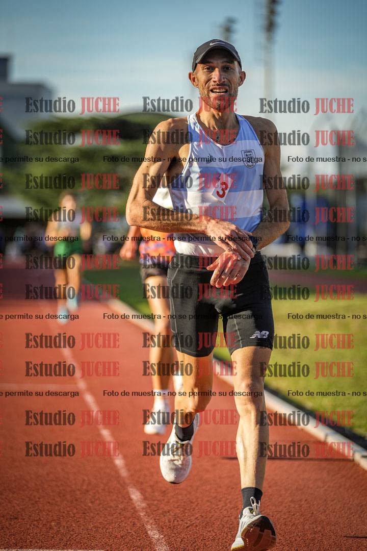 Fotos de los 3000 m llanos de varones
