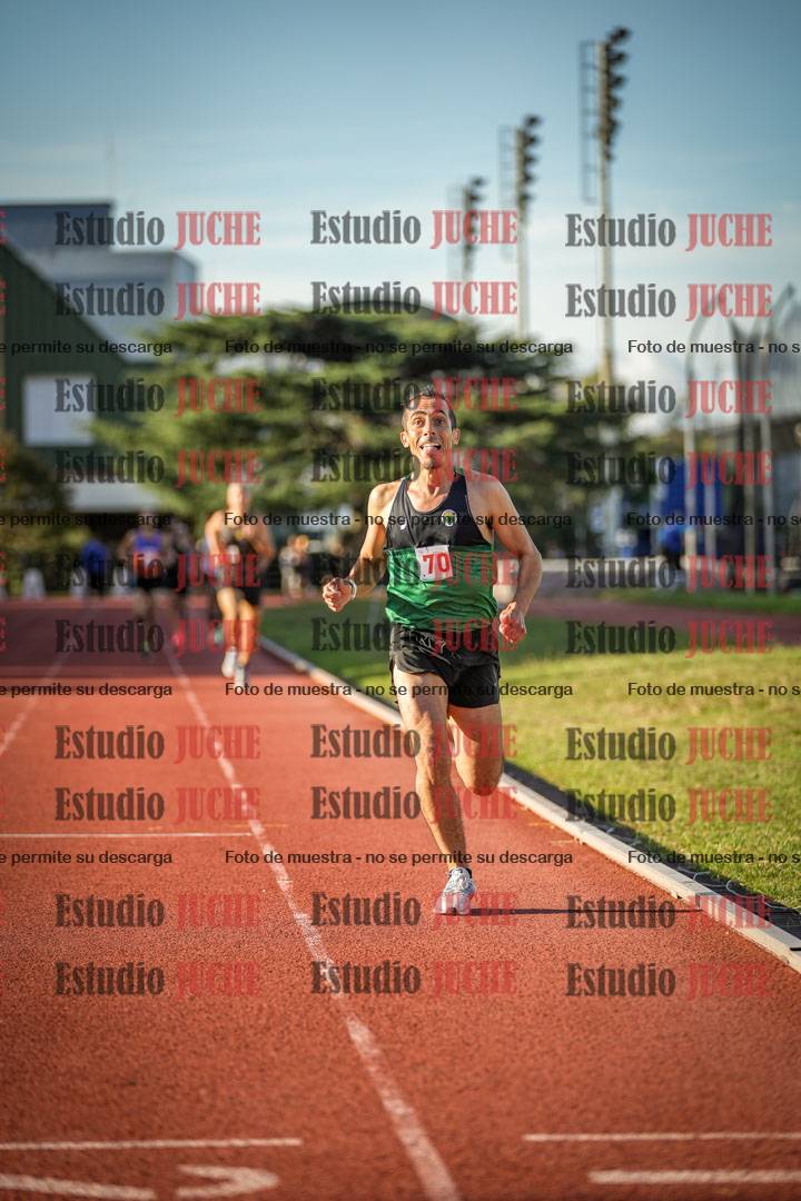 Fotos de los 3000 m llanos de varones