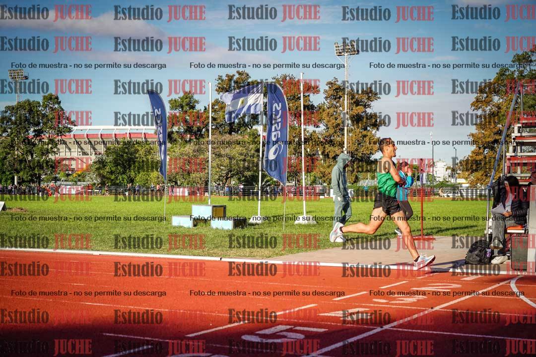Fotos de los 3000 m llanos de varones
