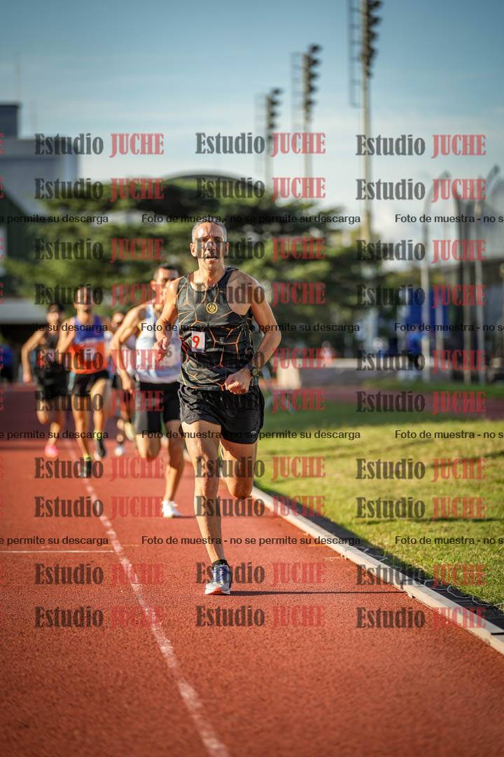 Fotos de los 3000 m llanos de varones