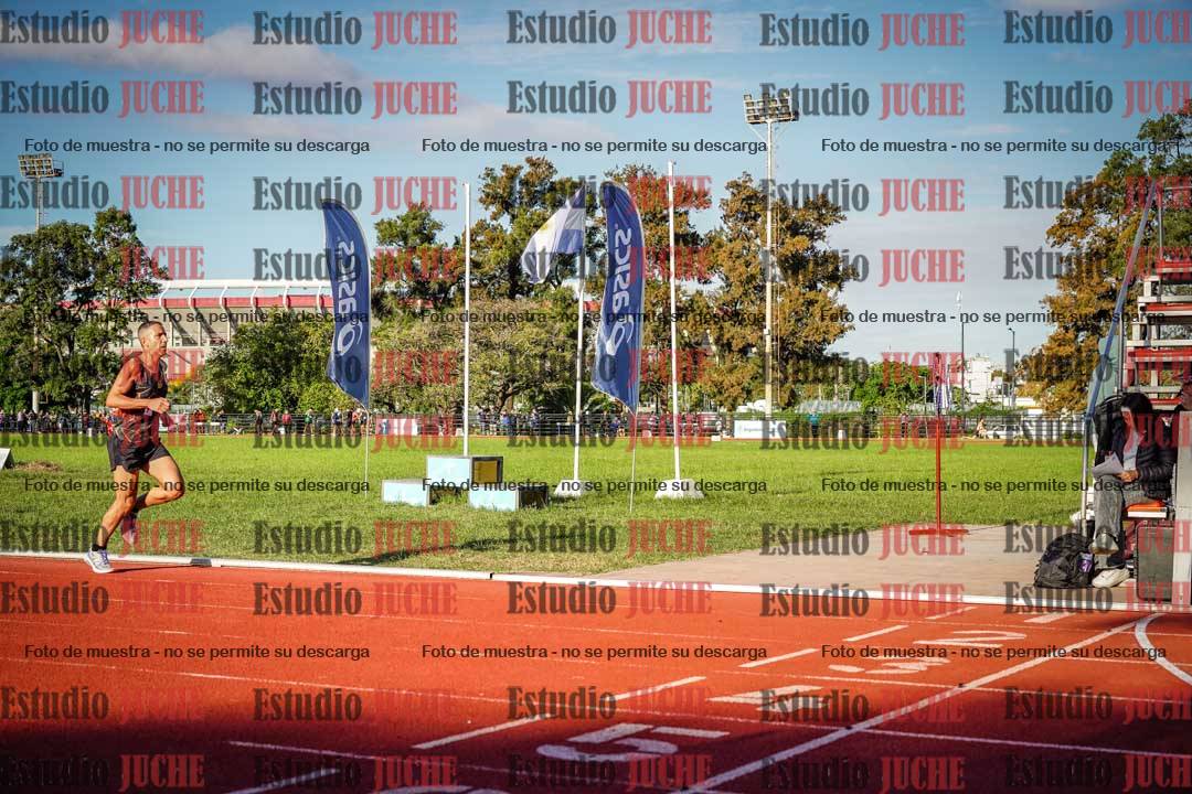 Fotos de los 3000 m llanos de varones