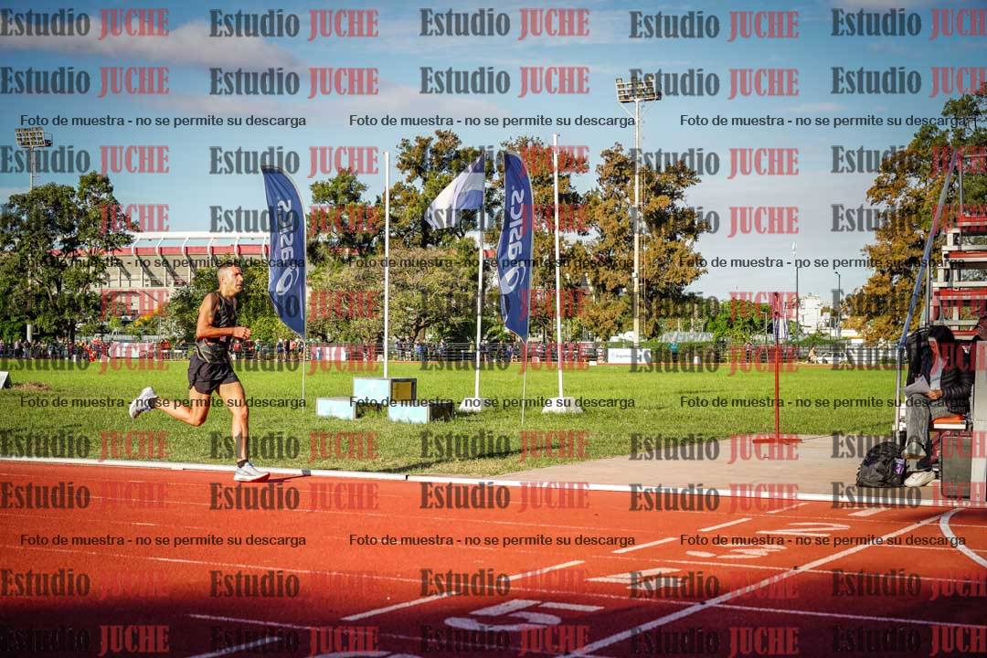 Fotos de los 3000 m llanos de varones