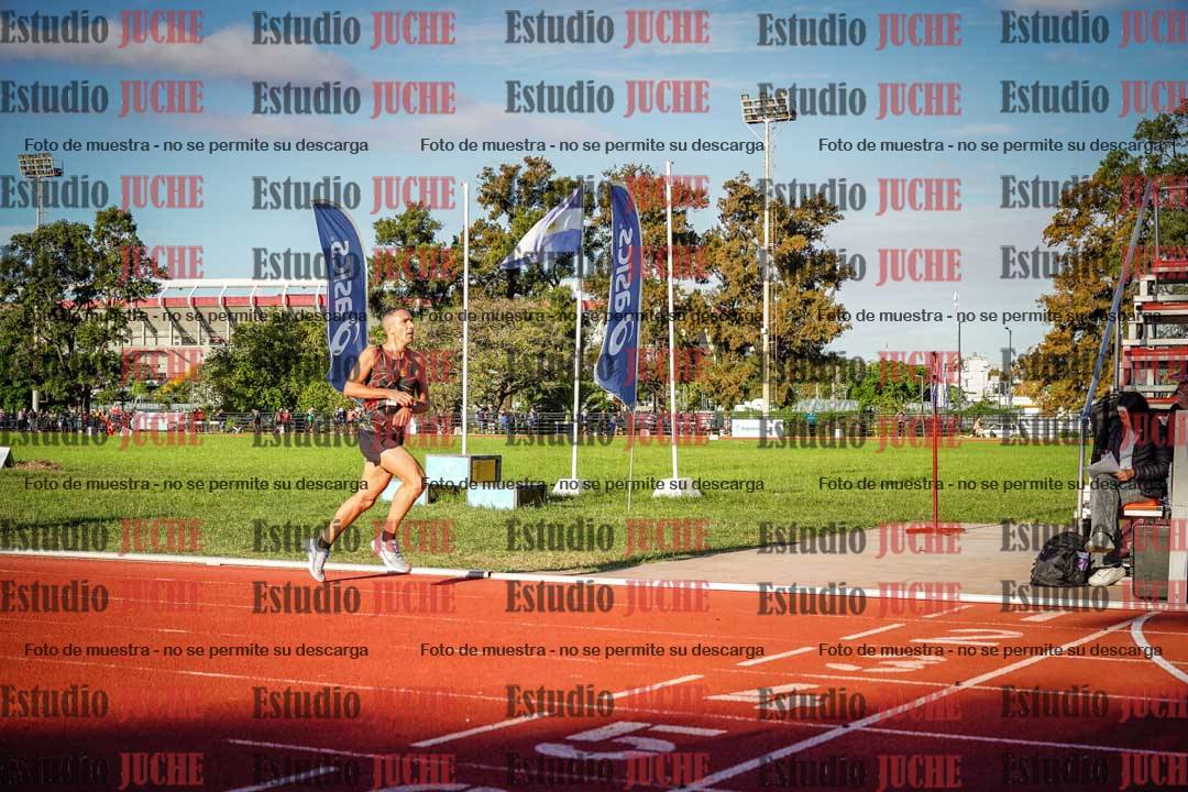 Fotos de los 3000 m llanos de varones