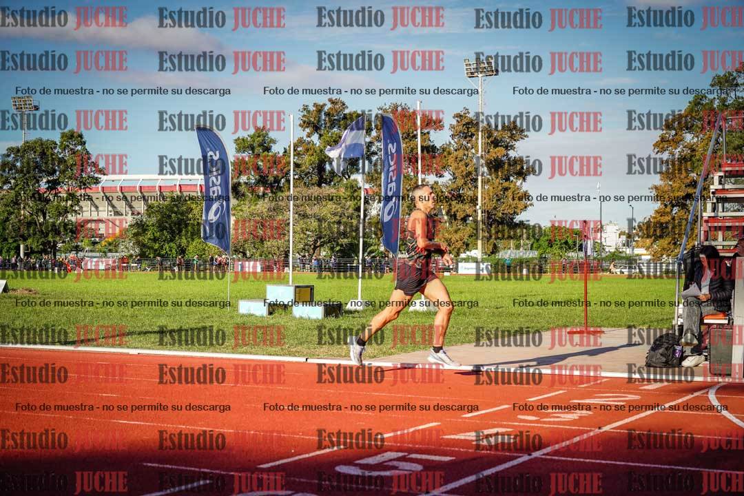 Fotos de los 3000 m llanos de varones