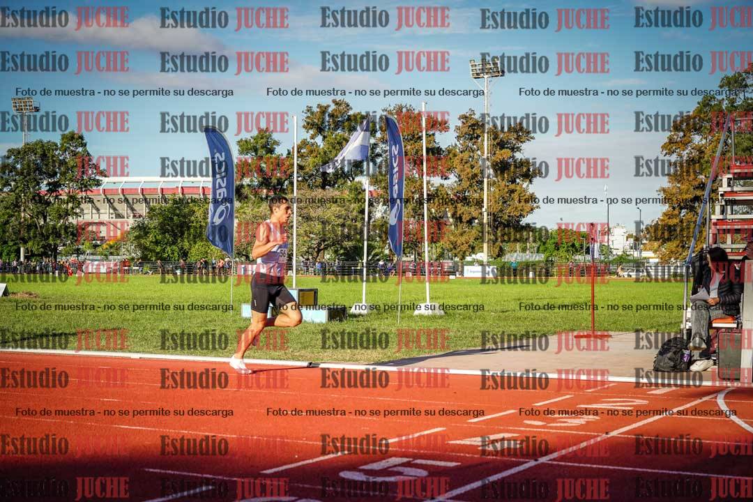 Fotos de los 3000 m llanos de varones