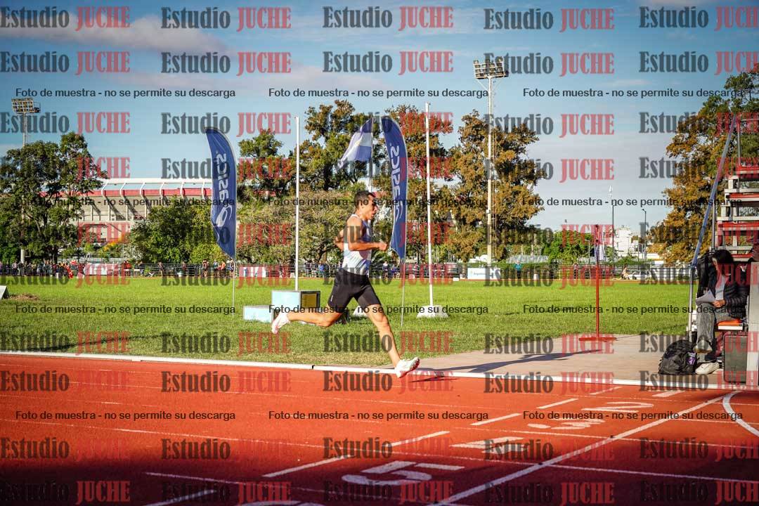 Fotos de los 3000 m llanos de varones