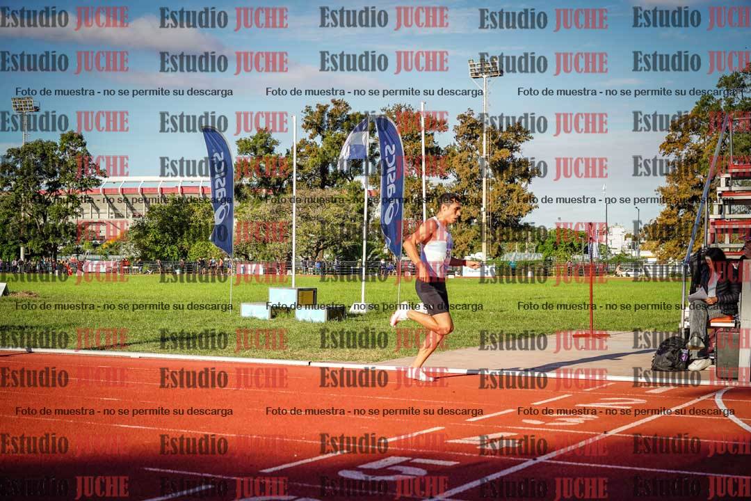 Fotos de los 3000 m llanos de varones
