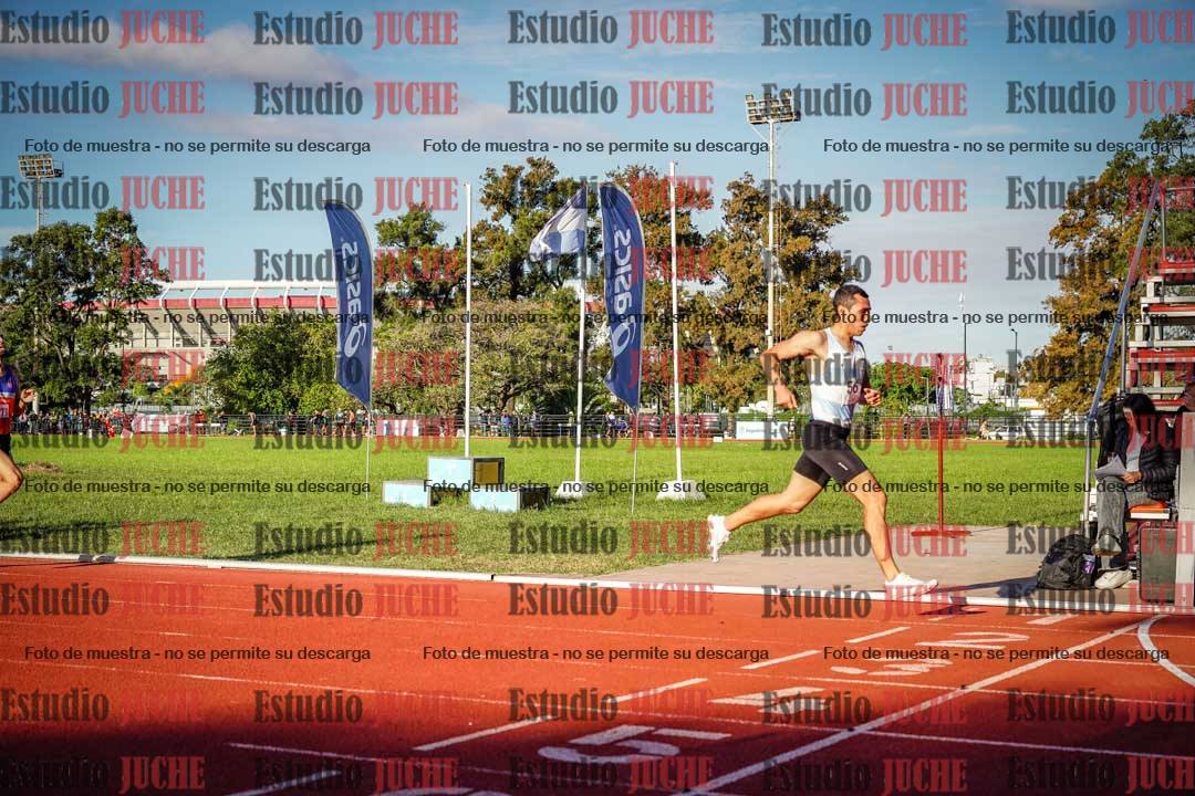 Fotos de los 3000 m llanos de varones