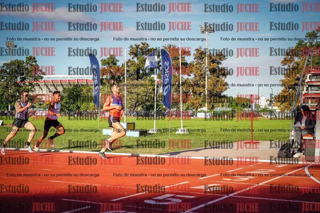 Fotos de los 3000 m llanos de varones