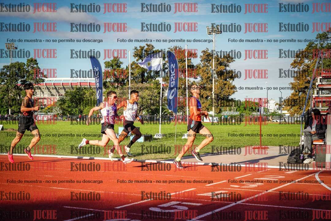 Fotos de los 3000 m llanos de varones