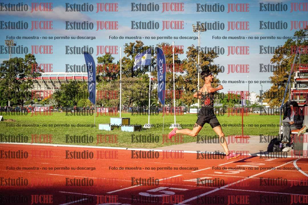 Fotos de los 3000 m llanos de varones