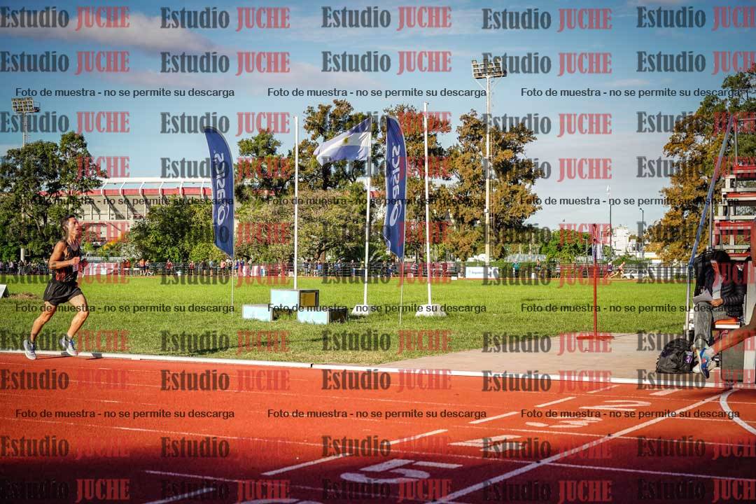 Fotos de los 3000 m llanos de varones