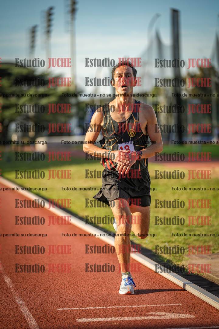 Fotos de los 3000 m llanos de varones