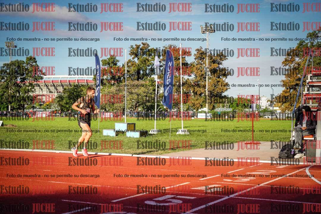 Fotos de los 3000 m llanos de varones