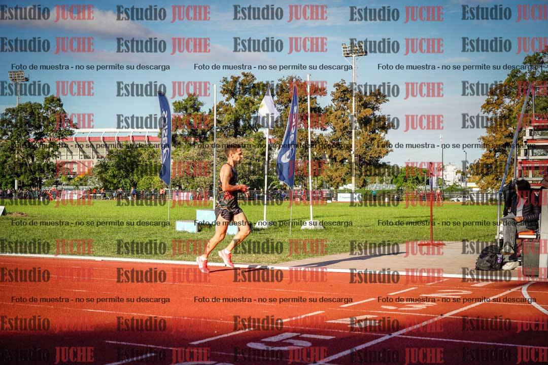 Fotos de los 3000 m llanos de varones