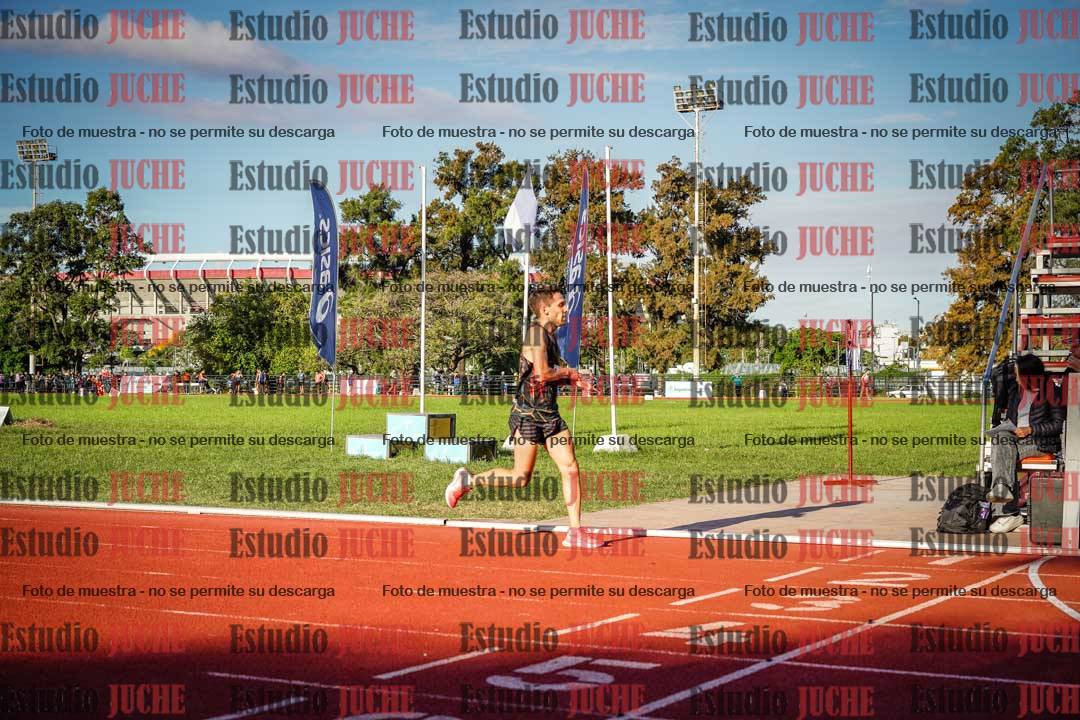 Fotos de los 3000 m llanos de varones