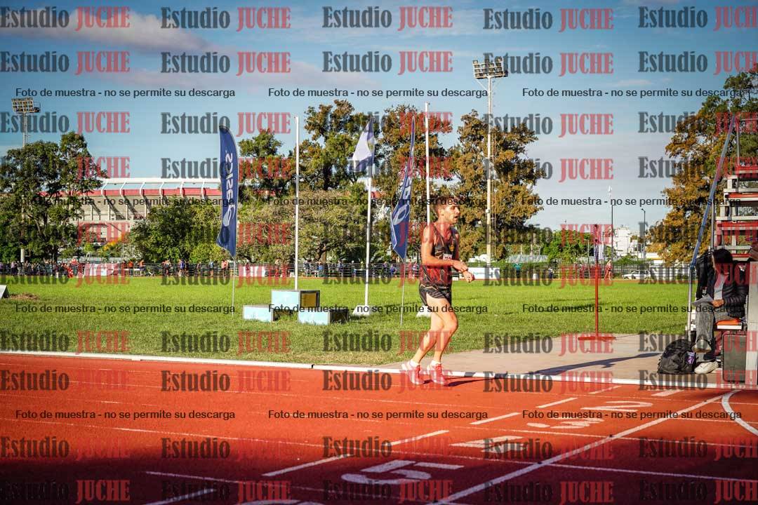 Fotos de los 3000 m llanos de varones
