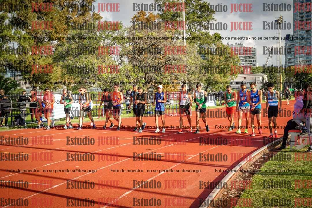 Fotos de los 3000 m llanos de varones