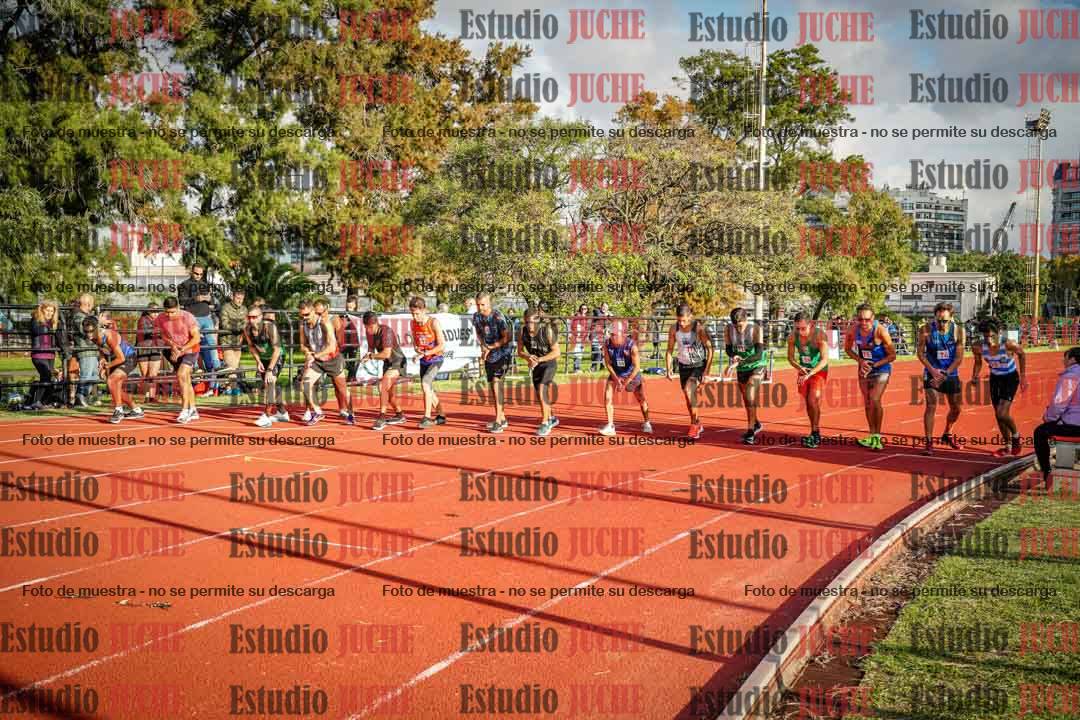 Fotos de los 3000 m llanos de varones