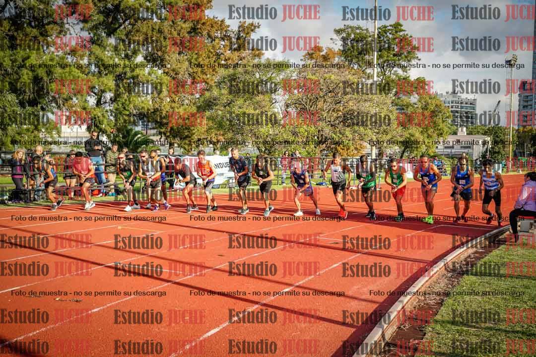 Fotos de los 3000 m llanos de varones