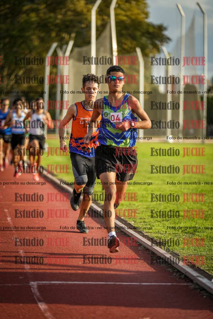 Fotos de los 3000 m llanos de varones