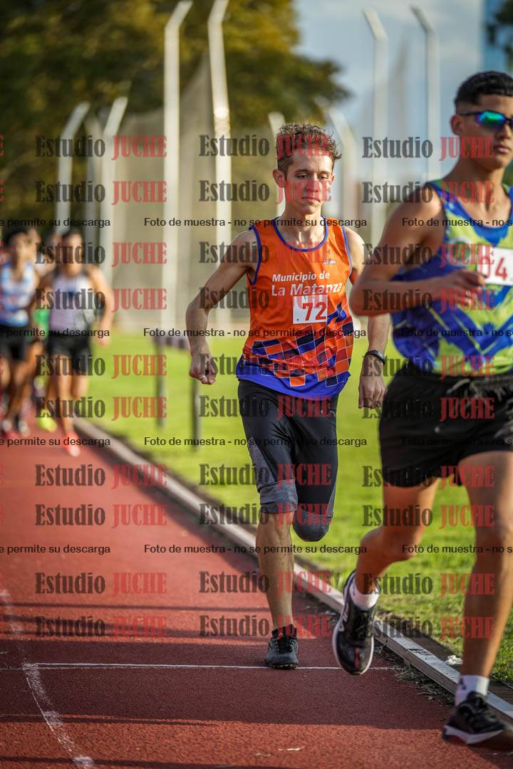 Fotos de los 3000 m llanos de varones