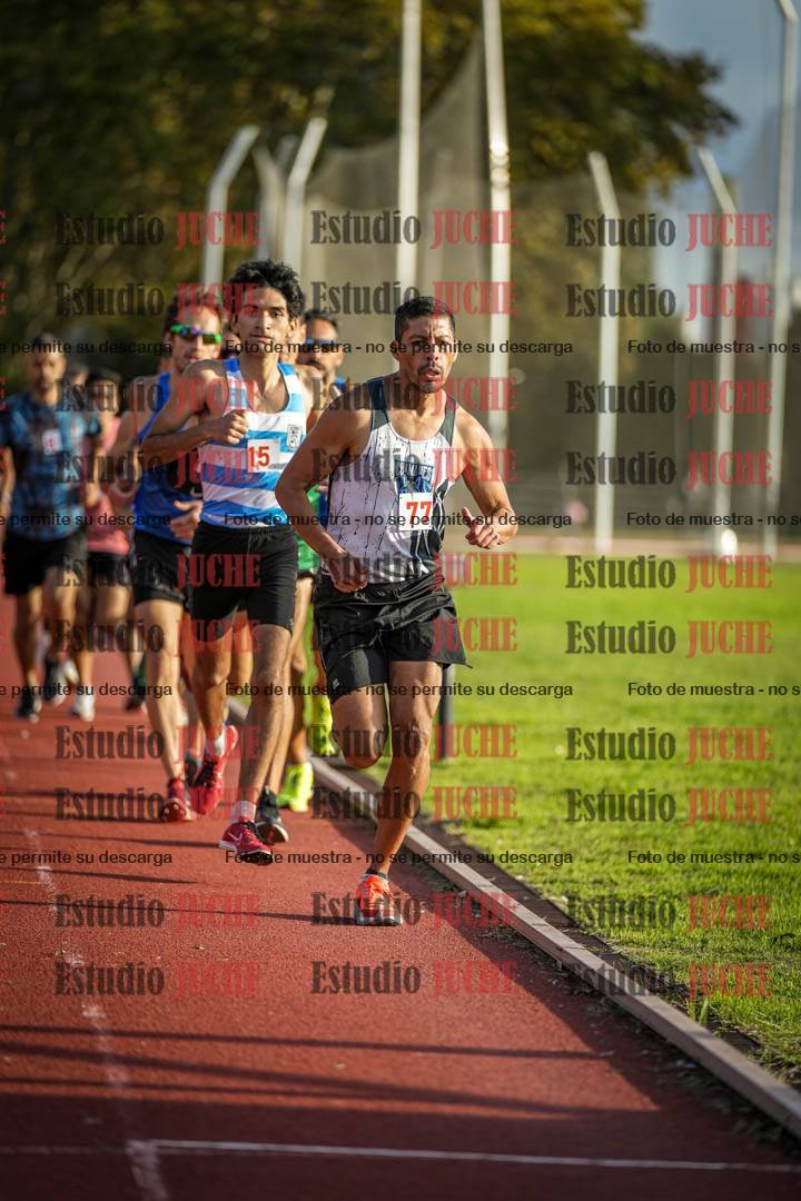 Fotos de los 3000 m llanos de varones