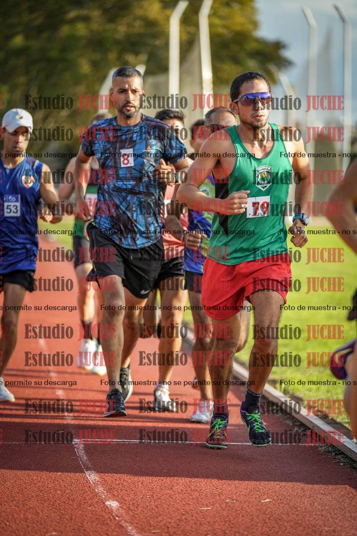 Fotos de los 3000 m llanos de varones