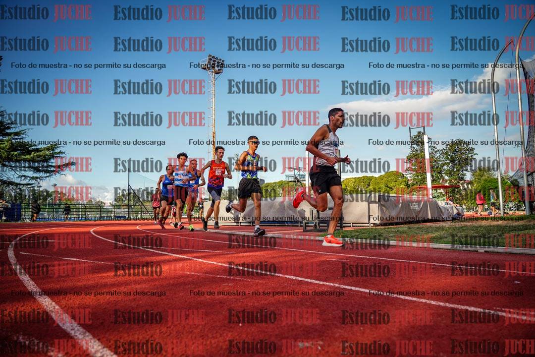 Fotos de los 3000 m llanos de varones