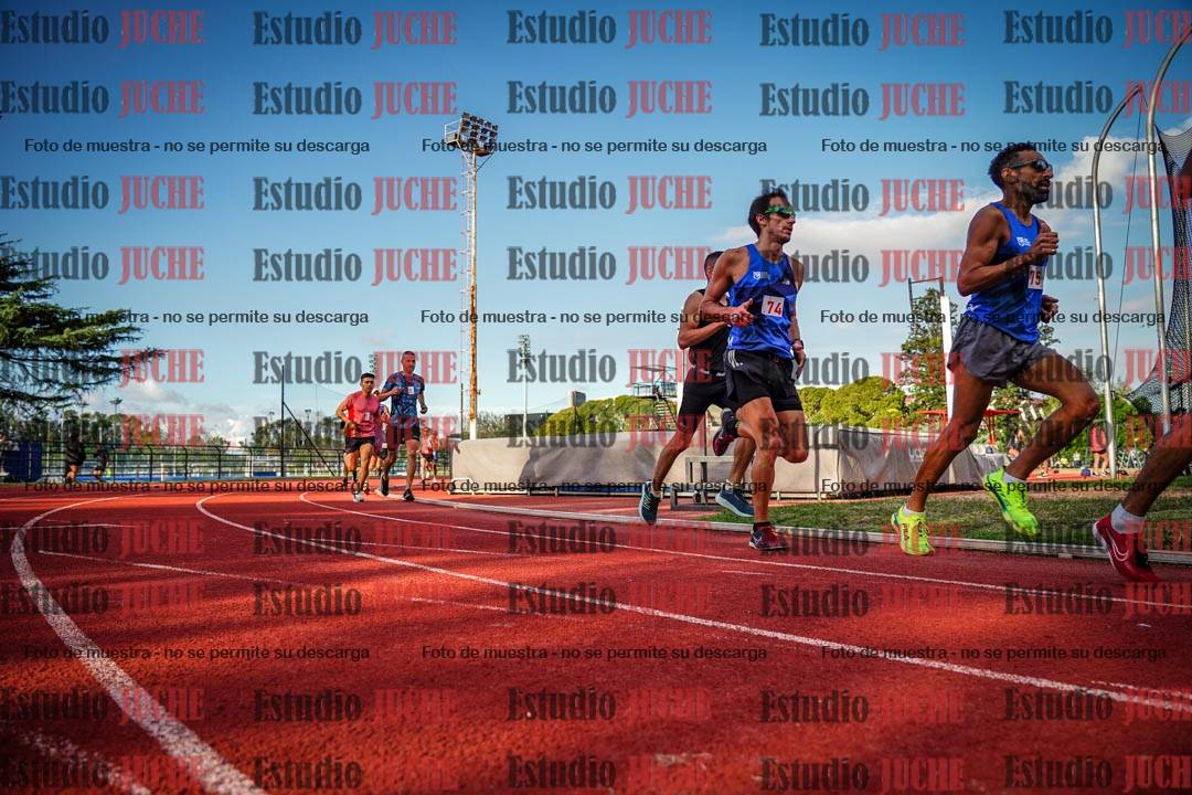 Fotos de los 3000 m llanos de varones
